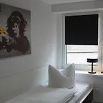 3 Nur 1km Bis Badestrand Stoebnitz 公寓 Mucheln