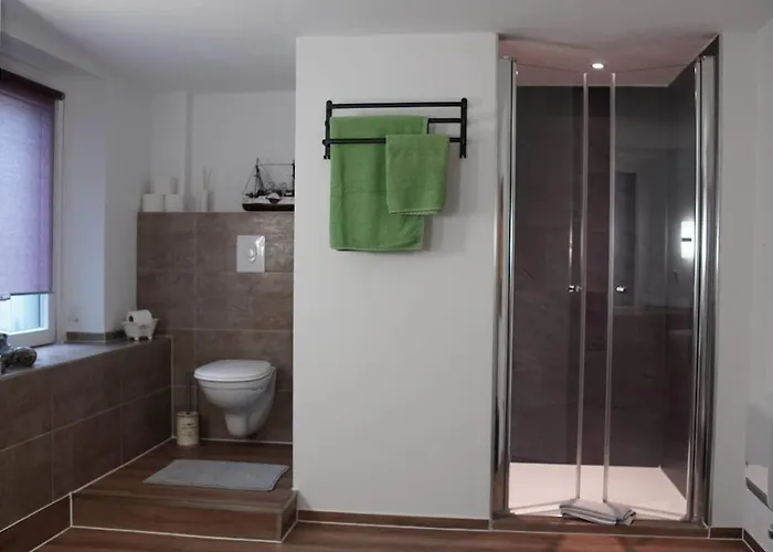 3 Nur 1km Bis Badestrand Stoebnitz * Mucheln